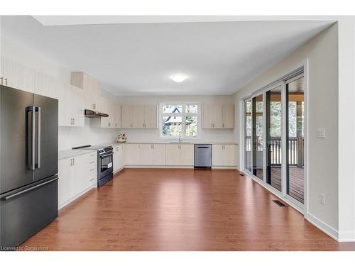 53-1045 Greensview Drive, Huntsville, ON - Indoor Photo Showing Kitchen With Stainless Steel Kitchen