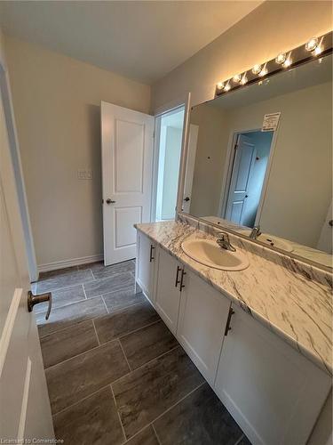 147 Rosanne Circle, Wasaga Beach, ON - Indoor Photo Showing Bathroom