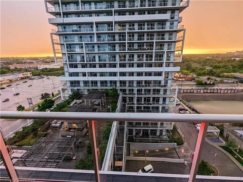 1013-55 Speers Road, Oakville, ON - Outdoor With Balcony