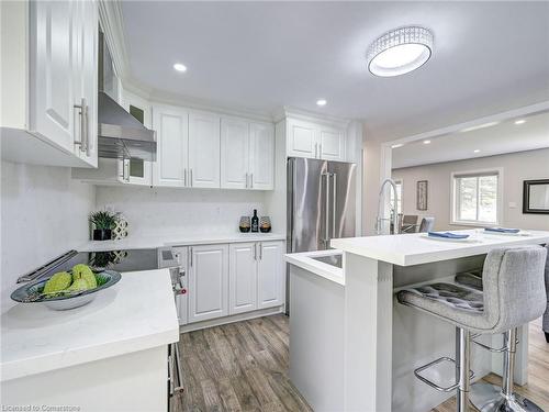 5263 Trafalgar Road Road, Erin, ON - Indoor Photo Showing Kitchen With Upgraded Kitchen