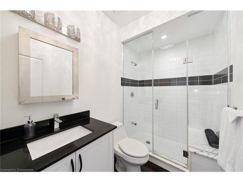 3630 Silverplains Drive, Mississauga, ON - Indoor Photo Showing Bathroom