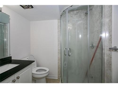 24 Plum Hollow Court, Peel, ON - Indoor Photo Showing Bathroom