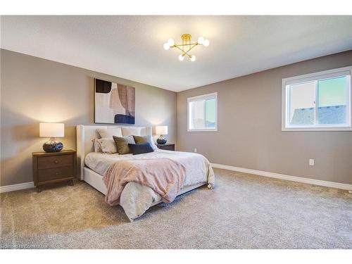 39 Broadacre Drive, Kitchener, ON - Indoor Photo Showing Bedroom