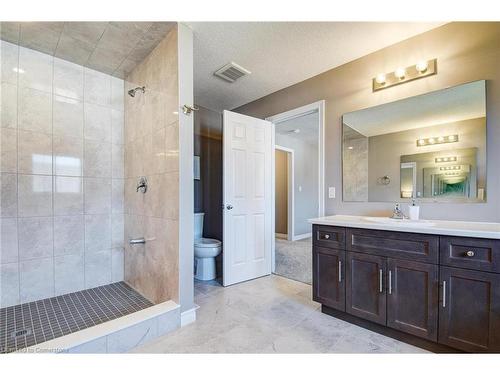 39 Broadacre Drive, Kitchener, ON - Indoor Photo Showing Bathroom