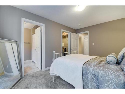 39 Broadacre Drive, Kitchener, ON - Indoor Photo Showing Bedroom