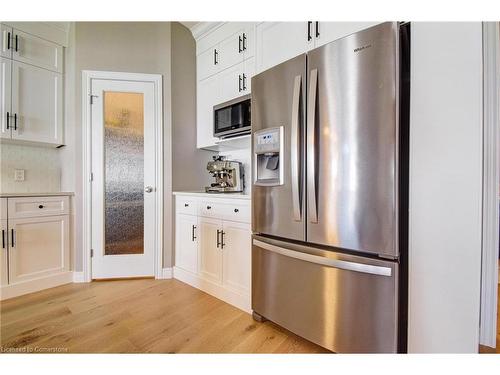 39 Broadacre Drive, Kitchener, ON - Indoor Photo Showing Kitchen