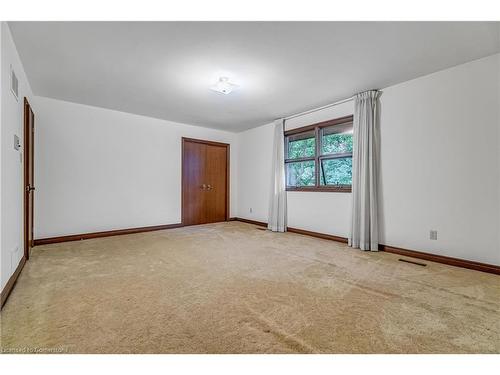 1816 Will Scarlett Drive, Mississauga, ON - Indoor Photo Showing Other Room