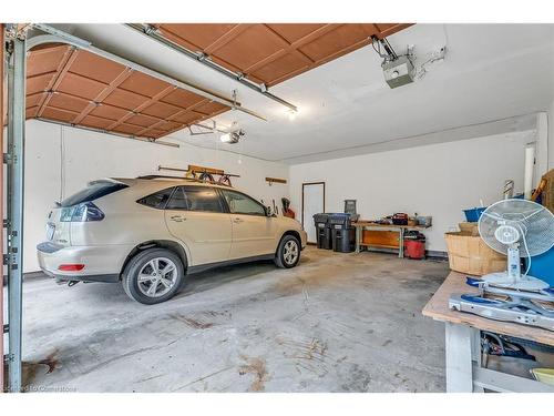 1816 Will Scarlett Drive, Mississauga, ON - Indoor Photo Showing Garage