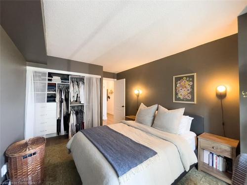 501-2111 Lake Shore Boulevard W, Toronto, ON - Indoor Photo Showing Bedroom