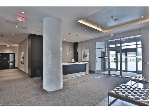 1106-65 Speers Road, Oakville, ON - Indoor Photo Showing Other Room