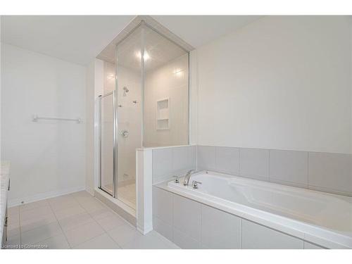 13 Rustic Oak Trail Trail, Ayr, ON - Indoor Photo Showing Bathroom