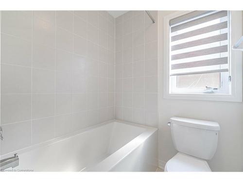 13 Rustic Oak Trail Trail, Ayr, ON - Indoor Photo Showing Bathroom