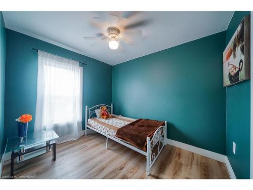 36 Kerr Street, Cambridge, ON - Indoor Photo Showing Bedroom