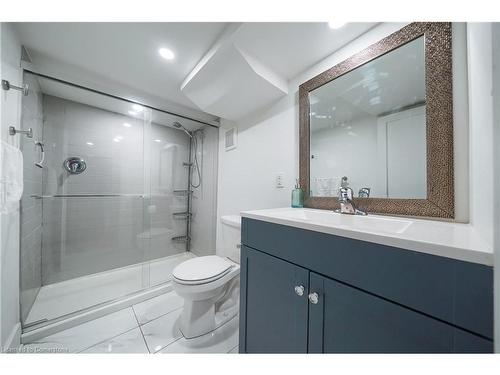 36 Kerr Street, Cambridge, ON - Indoor Photo Showing Bathroom