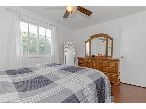 20 Cindy Avenue, Cambridge, ON - Indoor Photo Showing Bedroom