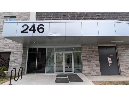 803-246 Lester Street, Waterloo, ON - Outdoor