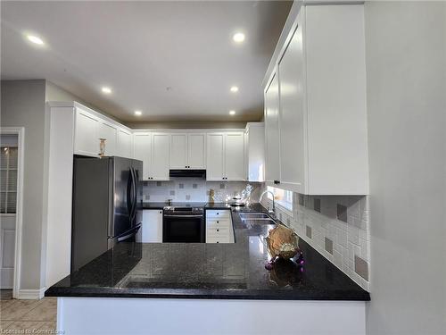 21 Pebble Valley Avenue, Stoney Creek, ON - Indoor Photo Showing Kitchen With Double Sink With Upgraded Kitchen