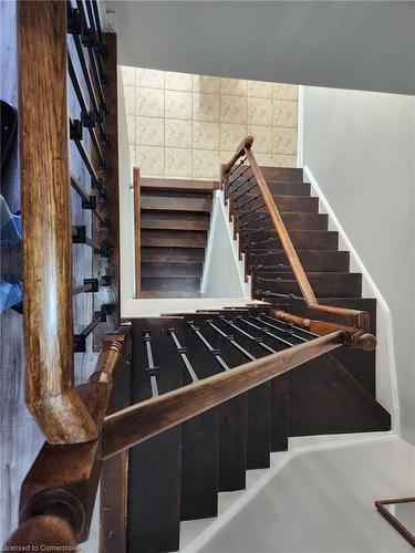 21 Pebble Valley Avenue, Stoney Creek, ON - Indoor Photo Showing Other Room