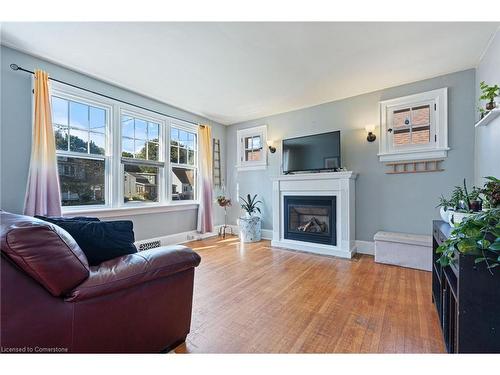 125 North Main Street, Simcoe, ON - Indoor Photo Showing Living Room With Fireplace