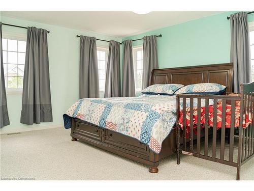 217 Thomas Avenue, Brantford, ON - Indoor Photo Showing Bedroom