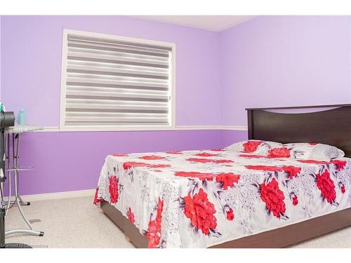 217 Thomas Avenue, Brantford, ON - Indoor Photo Showing Bedroom