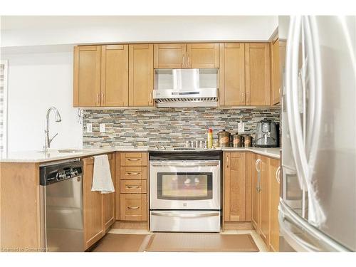 217 Thomas Avenue, Brantford, ON - Indoor Photo Showing Kitchen With Upgraded Kitchen