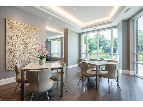 906-50 Hall Road, Georgetown, ON - Indoor Photo Showing Dining Room