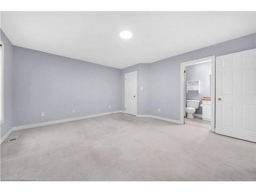 8145 Woodsview Crescent, Niagara Falls, ON - Indoor Photo Showing Other Room