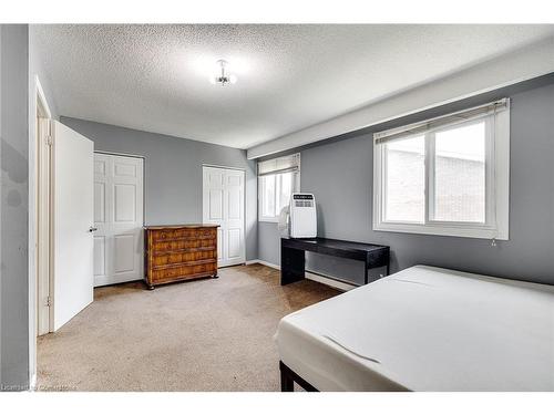 37-41 Nadia Place, Oakville, ON - Indoor Photo Showing Bedroom