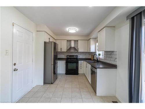 7 Gaydon Way, Brantford, ON - Indoor Photo Showing Kitchen