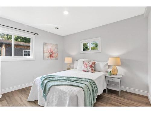 365 Victory Avenue, Welland, ON - Indoor Photo Showing Bedroom