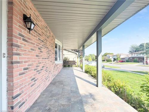 802 Viscount Road, London, ON - Outdoor With Exterior