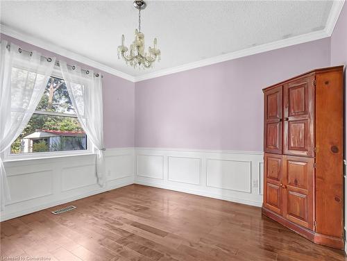 802 Viscount Road, London, ON - Indoor Photo Showing Other Room