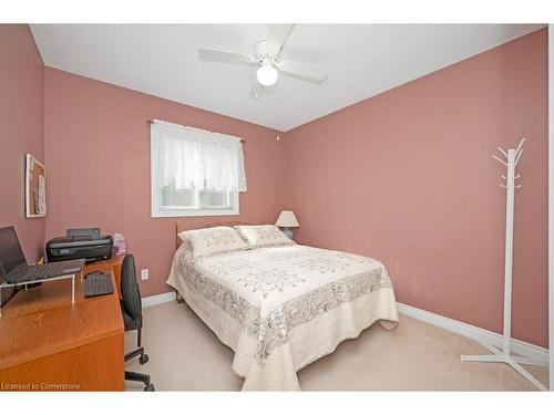 122 Milligan Street, Fergus, ON - Indoor Photo Showing Bedroom