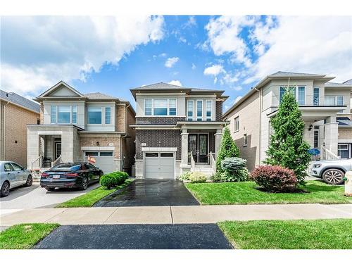 18 Falconridge Terrace Falconridge Terrace, East Gwillimbury, ON - Outdoor With Facade