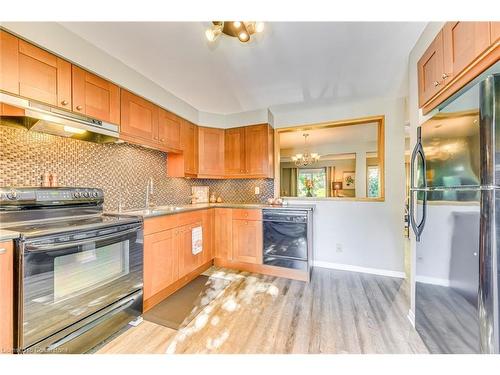 4-357 Ontario Street N, Milton, ON - Indoor Photo Showing Kitchen