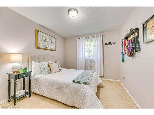 4-357 Ontario Street N, Milton, ON - Indoor Photo Showing Bedroom