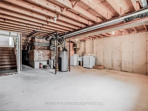 10 Fairhaven Drive, Hamilton, ON - Indoor Photo Showing Basement