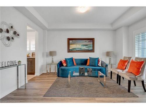 4307 Willick Road, Niagara Falls, ON - Indoor Photo Showing Living Room