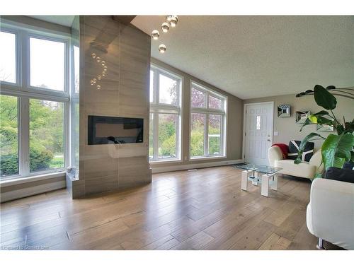 510 Alfred Street Street, Point Clark, ON - Indoor Photo Showing Living Room With Fireplace