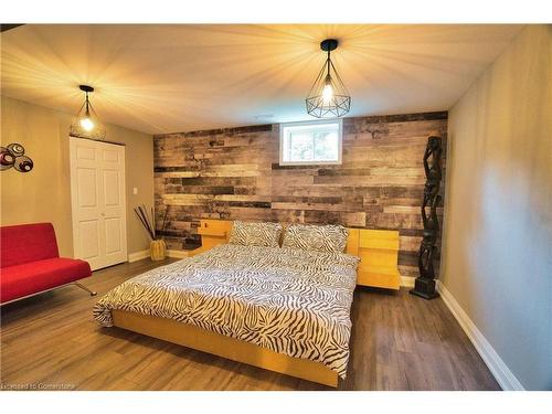 510 Alfred Street Street, Point Clark, ON - Indoor Photo Showing Bedroom