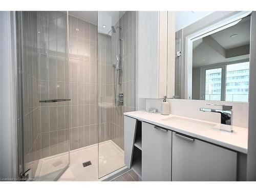 1103-3883 Quartz Road, Mississauga, ON - Indoor Photo Showing Bathroom