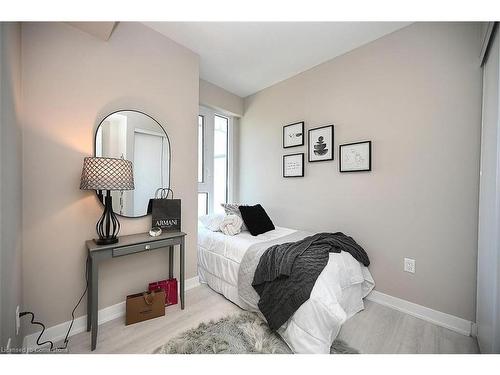 1103-3883 Quartz Road, Mississauga, ON - Indoor Photo Showing Bedroom