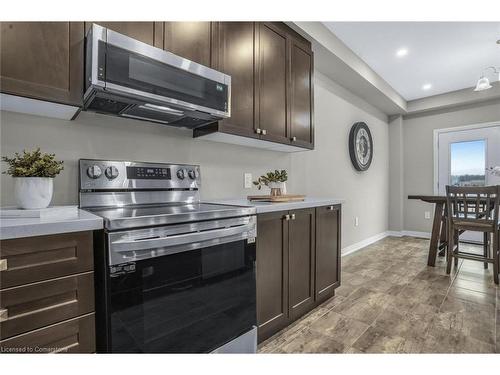 152 Cittadella Boulevard, Hamilton, ON - Indoor Photo Showing Kitchen