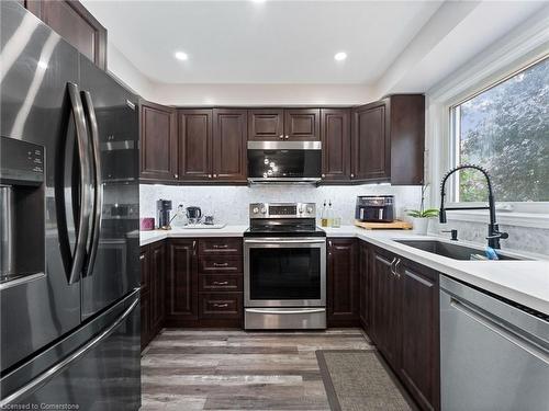 4 Greengrove Way, Whitby, ON - Indoor Photo Showing Kitchen With Stainless Steel Kitchen With Double Sink With Upgraded Kitchen