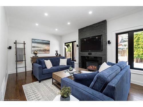 23 North Ridge Crescent, Georgetown, ON - Indoor Photo Showing Living Room With Fireplace