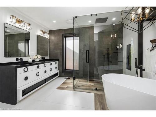 23 North Ridge Crescent, Georgetown, ON - Indoor Photo Showing Bathroom