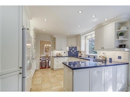 1296 Cermel Drive, Mississauga, ON - Indoor Photo Showing Kitchen