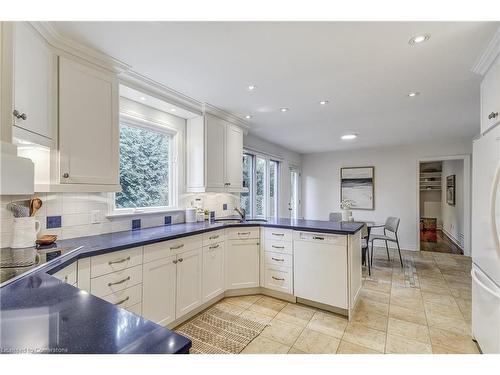 1296 Cermel Drive, Mississauga, ON - Indoor Photo Showing Kitchen