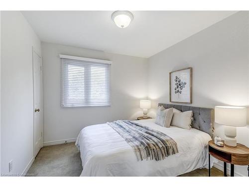 1296 Cermel Drive, Mississauga, ON - Indoor Photo Showing Bedroom